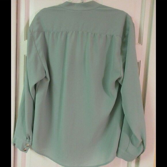 Alberto Makali green blouse size medium - Picture 2 of 4